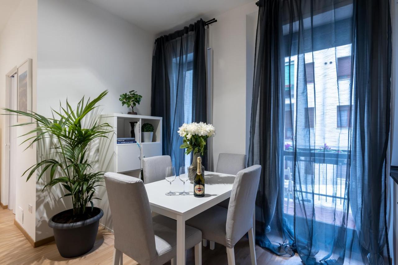 Suite 1,2 Porta Milano Centro Parking Free Exterior foto